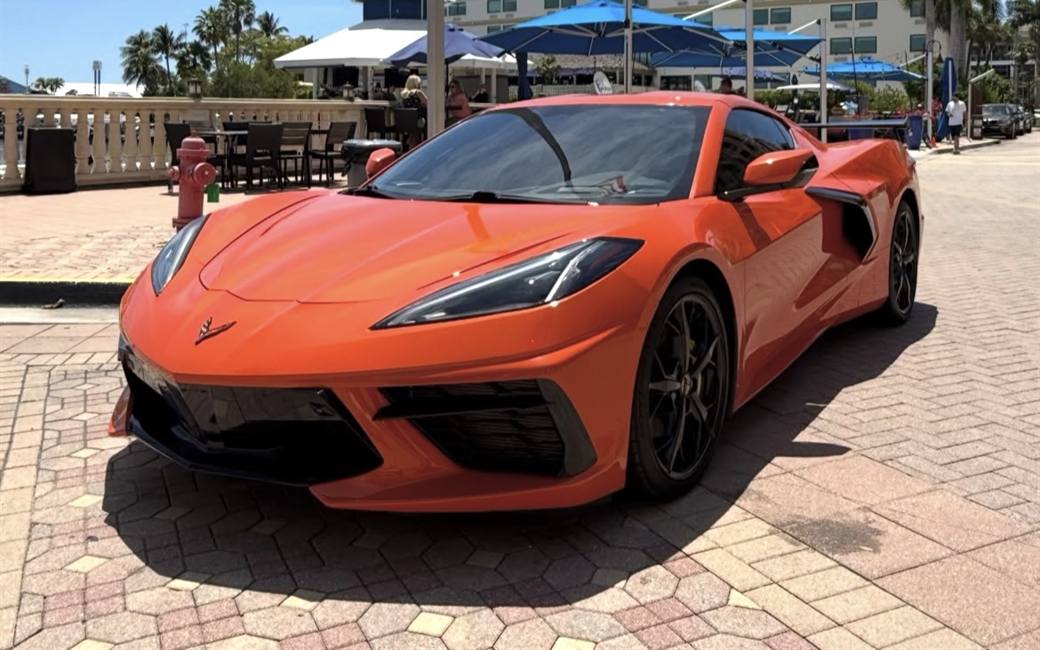 Corvette C8 rental in Naples, Florida — photo 2