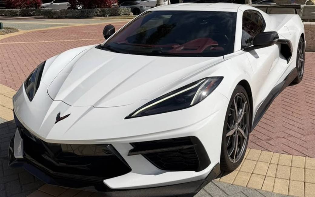 Corvette C8 rental in Naples, Florida — photo 2