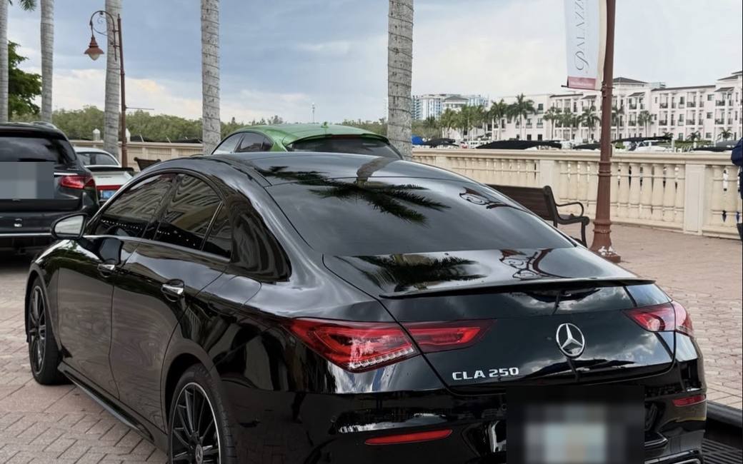 Mercedes-Benz CLA250 rental in Naples, Florida — photo 3