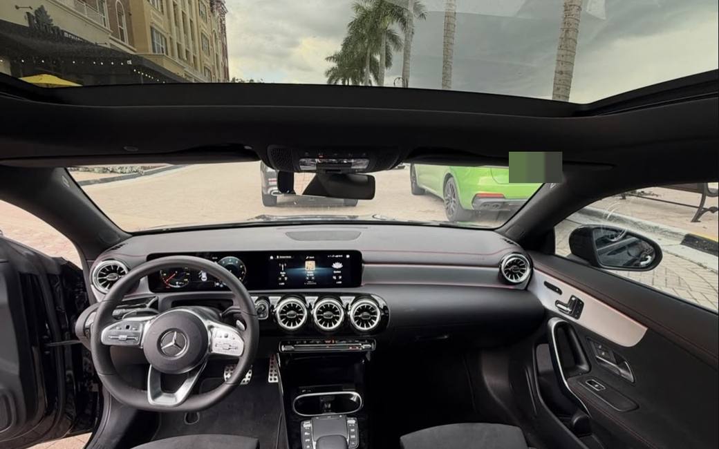 Mercedes-Benz CLA250 rental in Naples, Florida — photo 4