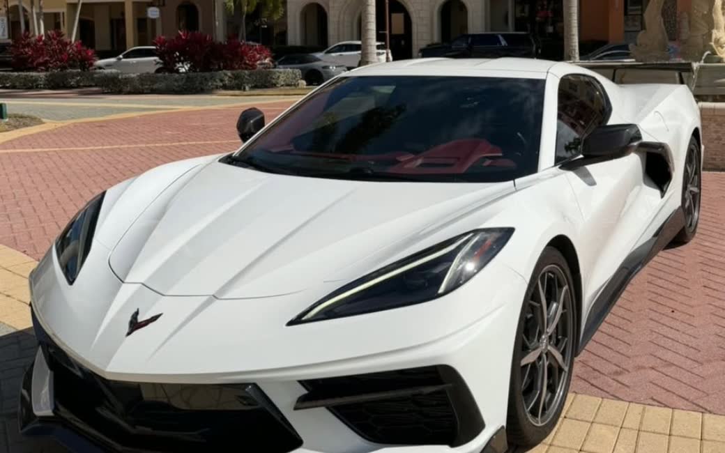 Corvette C8 rental in Naples, Florida