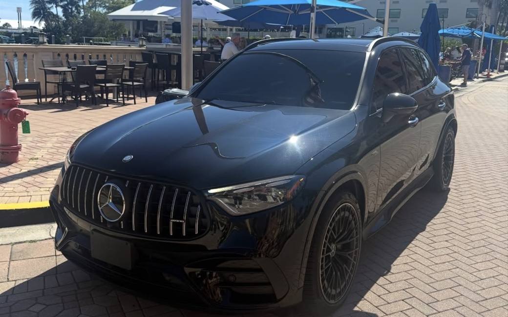 Mercedes-Benz GLC43 AMG rental in Naples, Florida — photo 5