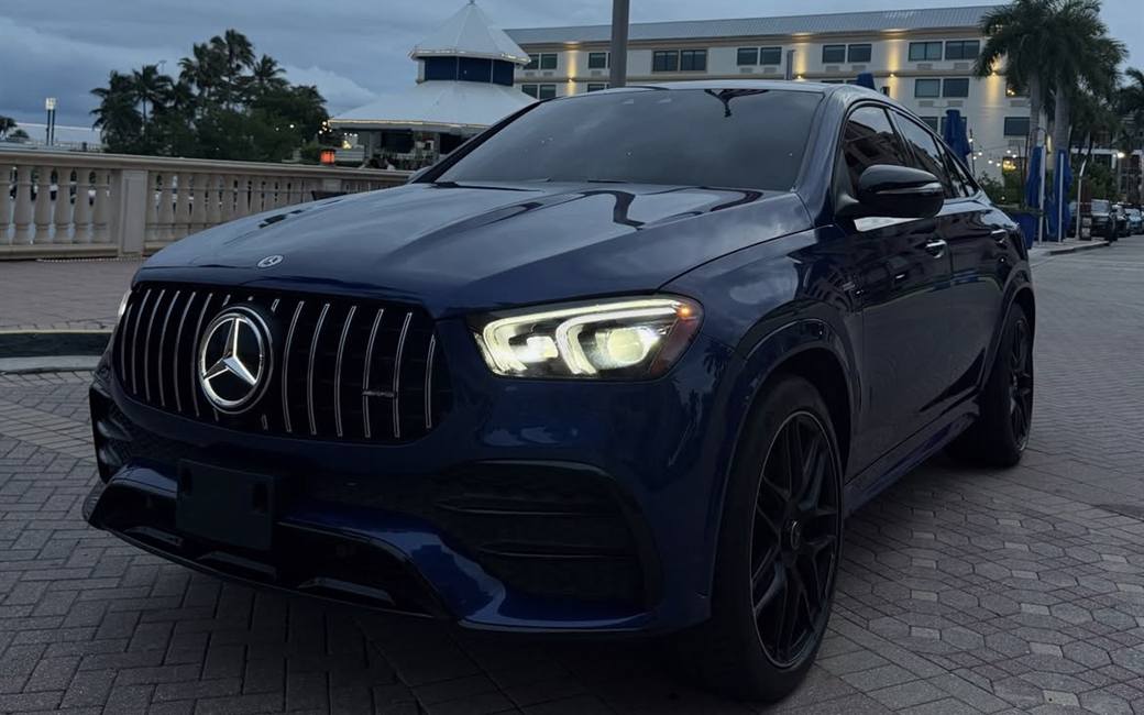 Mercedes-Benz GLE 53 AMG rental in Naples, Florida — photo 3