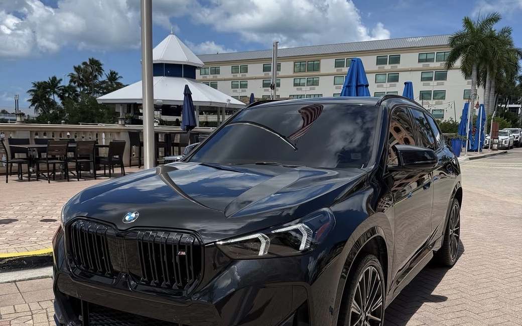 BMW X1 M35i rental in Naples, Florida — photo 5