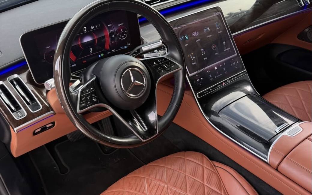 Mercedes-Benz S580 rental in Naples, Florida — photo 3