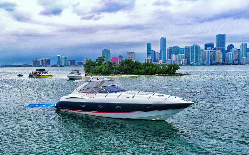 Sunseeker 46 yacht charter in Naples, Florida — photo 5