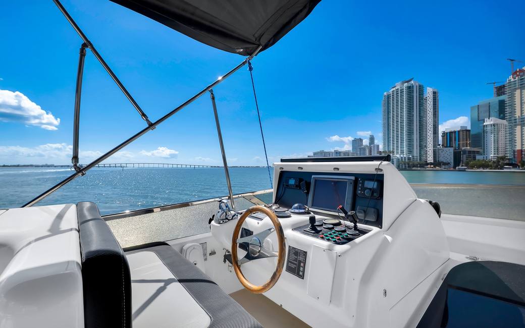 Uniesse 80 yacht charter in Naples, Florida — photo 5