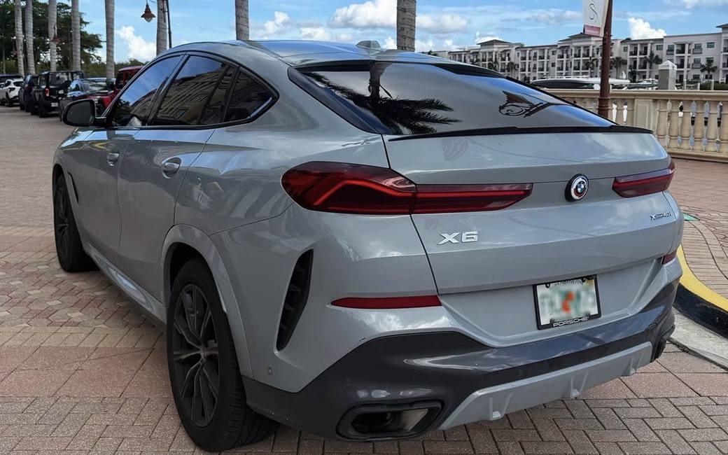 BMW X6 rental in Naples, Florida — photo 3